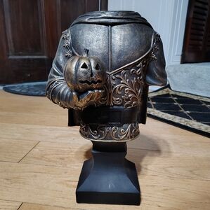 Halloween Headless Horseman Bust Light Up Pumpkin